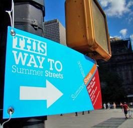 Программа Летние улицы возвращается в Нью-Йорк, запрещая движение транспорта на 11 км дорог на Манхэттене.