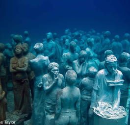 Завораживающее возрождение кораллового рифа на подводных скульптурах